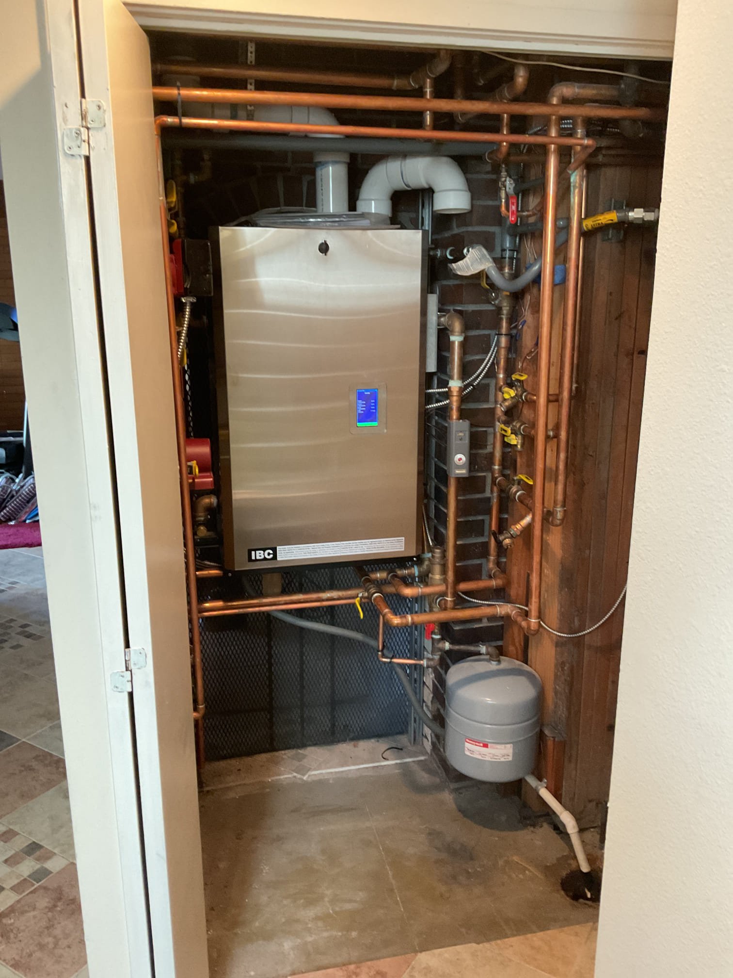 Pelican Heating & Air boiler service in Seattle, WA