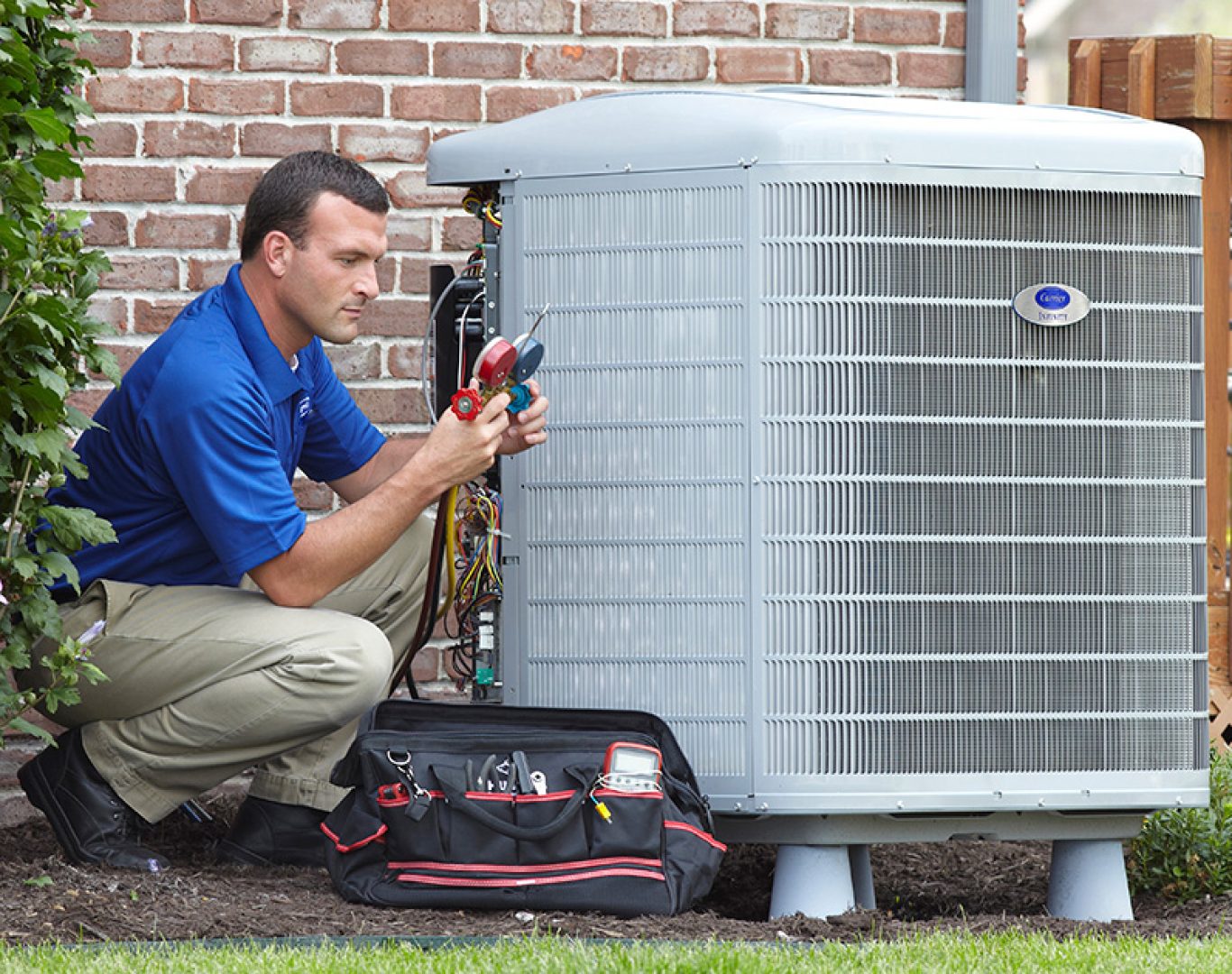 heat-pump-service-performed-by-carrier-technician-after-a-homeowner-found-heat-pump-maintenance-near-me